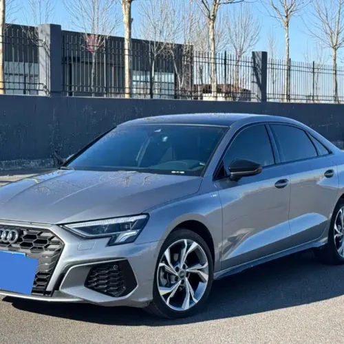 900x675_0_q87_c42_autohomecar__ChxpVWlHkNmAR4ajAAczZn6rMkg478.jpg.webp Used Audi A3 2022 A3L Limousine 35 TFSI Fashionable and Sporty