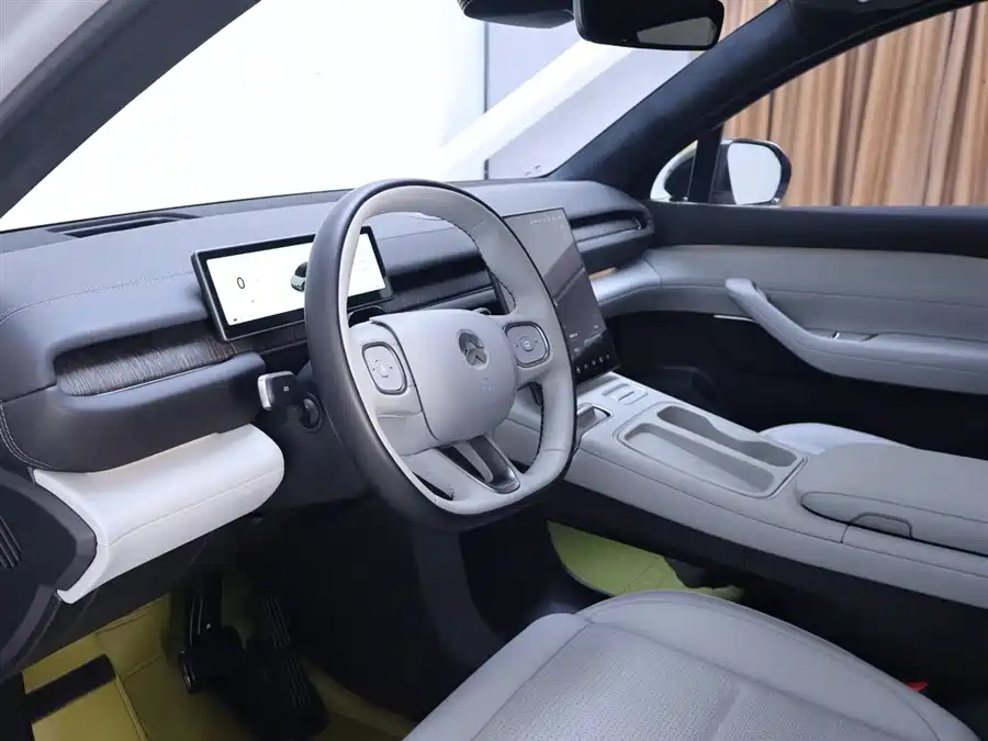 900x675_0_q87_c42_autohomecar__ChxpVWlHp9WAQn8XAAFv0o9iQYo996.jpg.webp Used NIO ES6 2024 model 75kWh