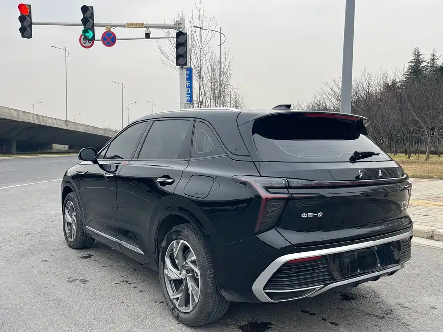 900x675_0_q87_c42_autohomecar__ChxpVWlHu3qAPQGDAAmdAZ18NdY450.jpg.webp Used Hongqi HS3 PHEV 2024 115km Jinwei Edition