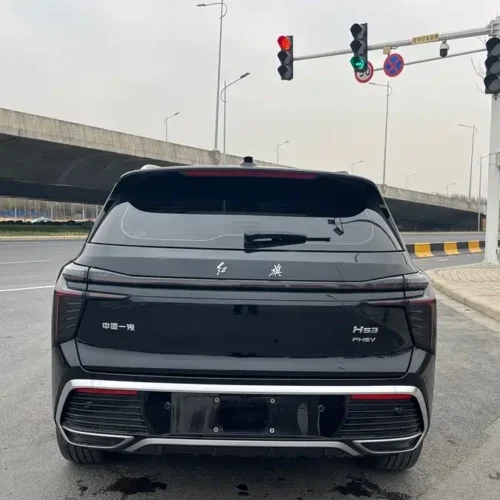 900x675_0_q87_c42_autohomecar__ChxpVWlHu3uAAsABAAi6aBGxjwY283.jpg.webp Used Hongqi HS3 PHEV 2024 115km Jinwei Edition