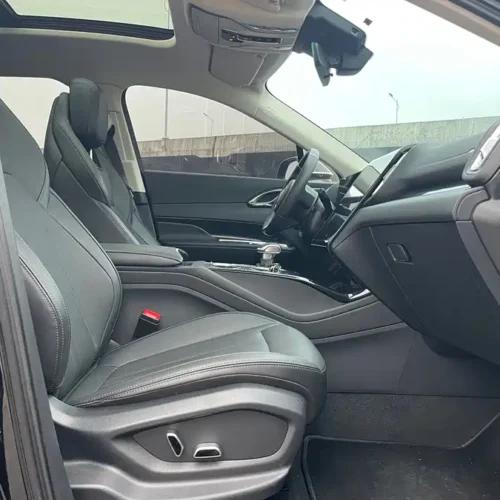 900x675_0_q87_c42_autohomecar__ChxpVWlHu4CAPnuQAAlxH6_0a88770.jpg.webp Used Hongqi HS3 PHEV 2024 115km Jinwei Edition