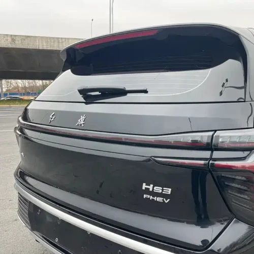 900x675_0_q87_c42_autohomecar__ChxpVWlHu4OAfQuRAAf7hm88KuM469.jpg.webp Used Hongqi HS3 PHEV 2024 115km Jinwei Edition