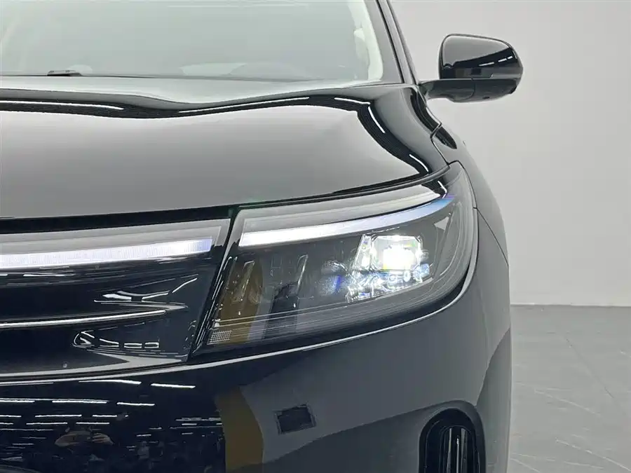 900x675_0_q87_c42_autohomecar__ChxpVWlIti2AdQ0qAAF_Ae8hvSA814.jpg.webp Used HUAWEI AITO M7 2024 1.5T rear drive Plus version 5 seats