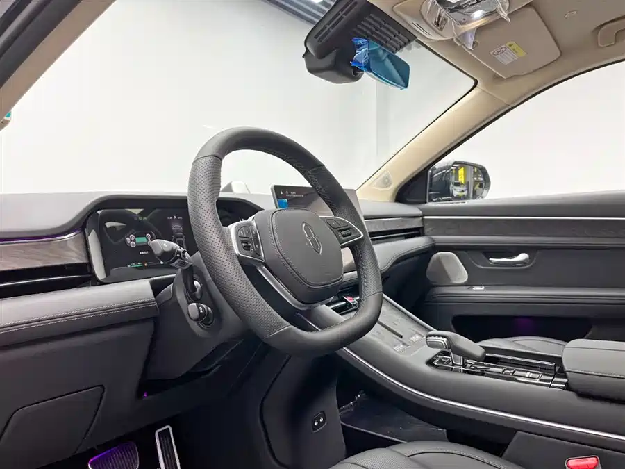 900x675_0_q87_c42_autohomecar__ChxpVWlItiuASCeSAAGxqGmmvS0019.jpg.webp Used HUAWEI AITO M7 2024 1.5T rear drive Plus version 5 seats