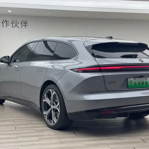 900x675_0_q87_c42_autohomecar__ChxpVWlIwOGAbwCHAAcsq56W6rQ691.jpg.webp Used NIO ET5T 2025 75kWh Touring