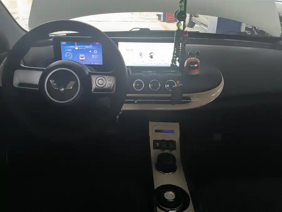 Used Wuling Bingo 2023 model 333km express model