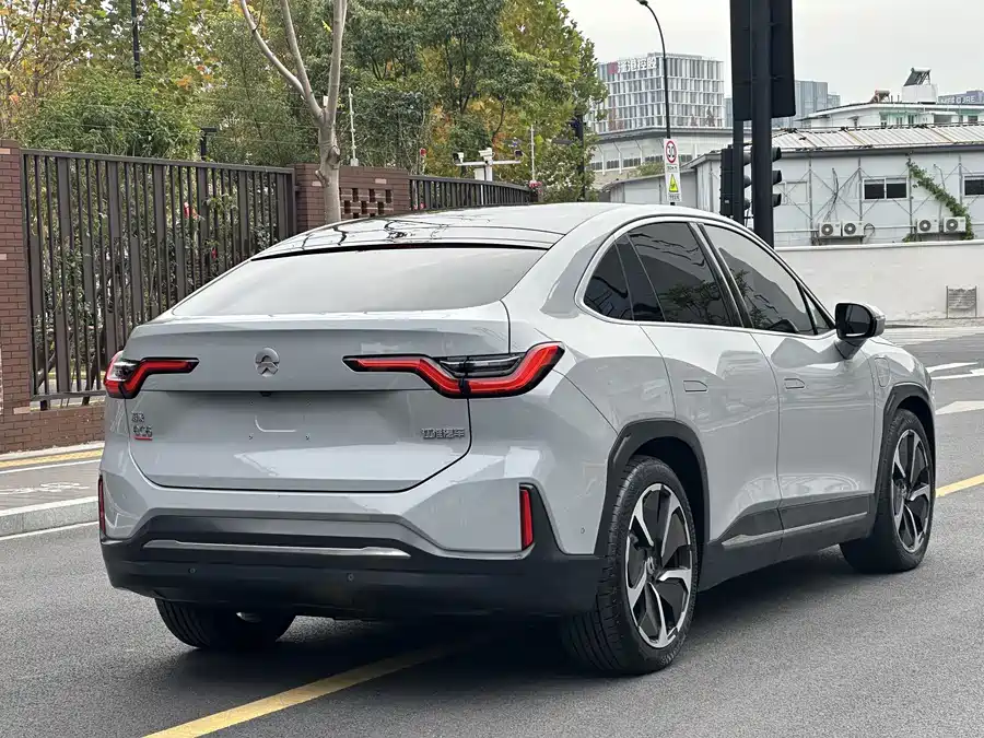 900x675_0_q87_c42_autohomecar__ChxpVWlJF6yAC3wqAAmbyGWVmsk349.jpg.webp Used NIO EC6 2020 440KM Signature Edition