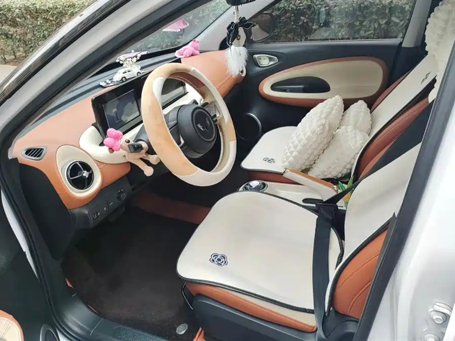 900x675_0_q87_c42_autohomecar__ChxpVWlKIzOAcEkHAAHYqvYgwRE326.jpg.webp Used Wuling Bingo 2024 model 203km light model