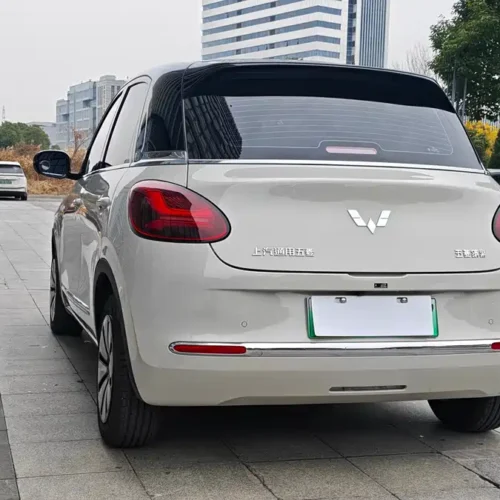 900x675_0_q87_c42_autohomecar__ChxpVWlKM-2AQOh3AAl3ydrO0wA442.jpg.webp Used Wuling Bingo 2025 model 333km Lingxi Internet model