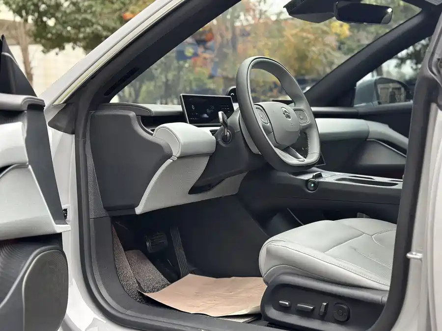 900x675_0_q87_c42_autohomecar__ChxpVWlKPaaABua_AATOeoikwfI959.jpg.webp Used NIO ET5T 2024 model 75kWh Touring