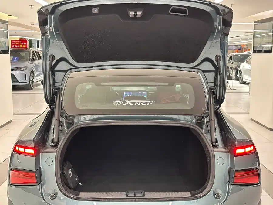 900x675_0_q87_c42_autohomecar__ChxpVWlKTBmAcxRTAAlz3Zp4hao815.jpg.webp Used Xpeng P7 2023 model P7i 702 Pro
