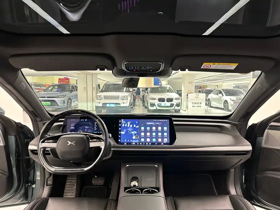 900x675_0_q87_c42_autohomecar__ChxpVWlKTCCAUM3TAAn9FKTB0KE509.jpg.webp Used Xpeng P7 2023 model P7i 702 Pro