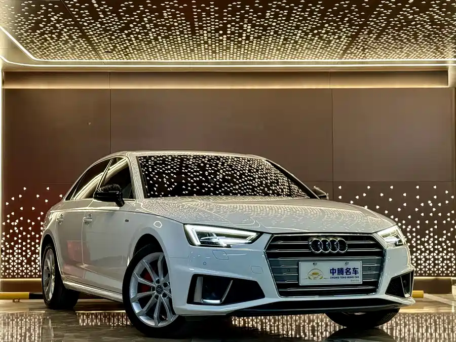 Used Audi A4L 2019 45 TFSI quattro personalized sports version National VI