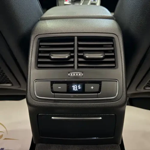 Used Audi A4L 2019 45 TFSI quattro personalized sports version National VI