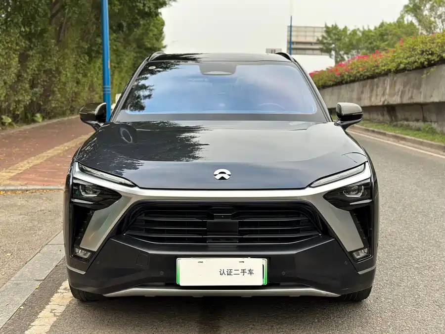 900x675_0_q87_c42_autohomecar__ChxpVWlKXP6AfJjwAAg-DnezSK8372.jpg.webp Used NIO ES8 2020 580KM Signature Edition Six-Seater Edition