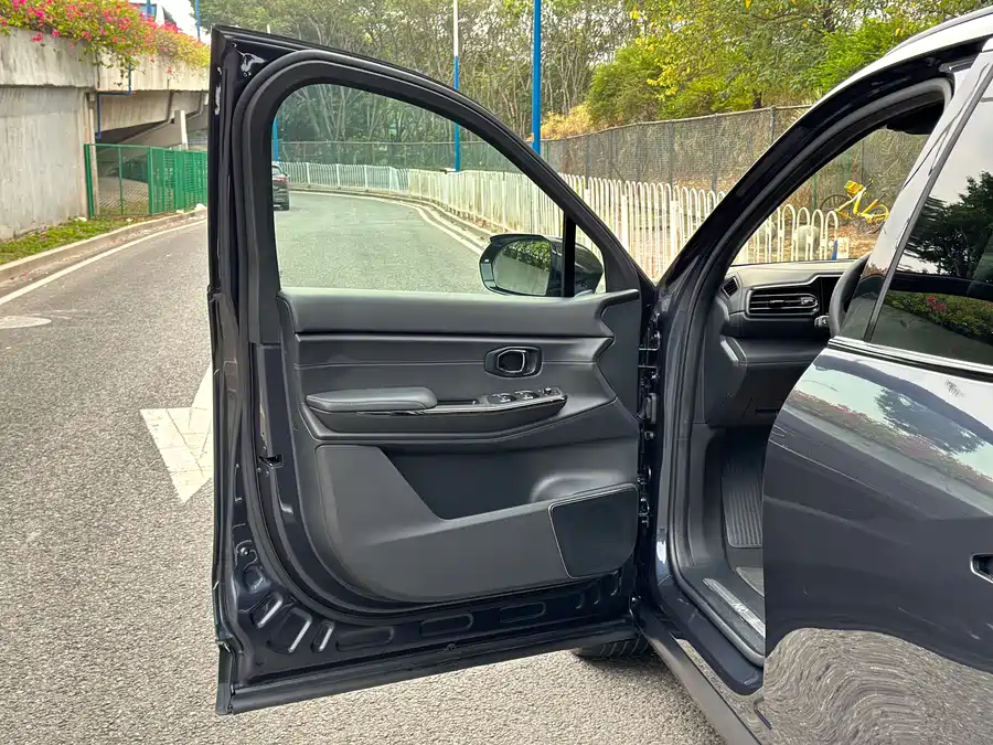 900x675_0_q87_c42_autohomecar__ChxpVWlKXQCAFATBAA108sE9aZA970.jpg.webp Used NIO ES8 2020 580KM Signature Edition Six-Seater Edition