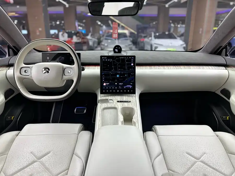 900x675_0_q87_c42_autohomecar__ChxpVWlLTD2AJ3uJAAepphDpMqs033.jpg.webp Used NIO ET7 2022 model 100kWh first edition