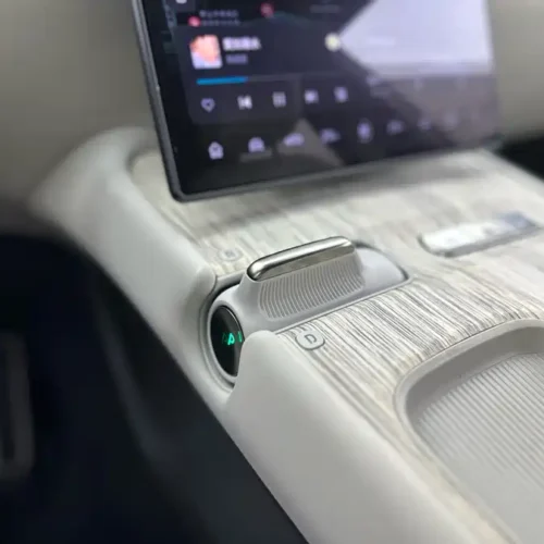 900x675_0_q87_c42_autohomecar__ChxpVWlLTDuARoZYAAT0YSJXvxs340.jpg.webp Used NIO ET7 2022 model 100kWh first edition