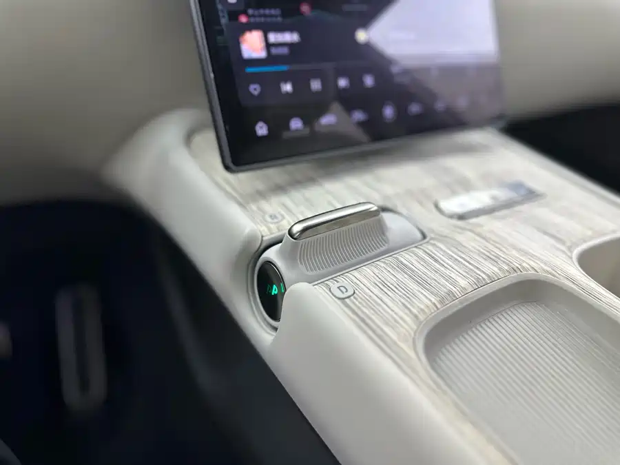 900x675_0_q87_c42_autohomecar__ChxpVWlLTDuARoZYAAT0YSJXvxs340.jpg.webp Used NIO ET7 2022 model 100kWh first edition