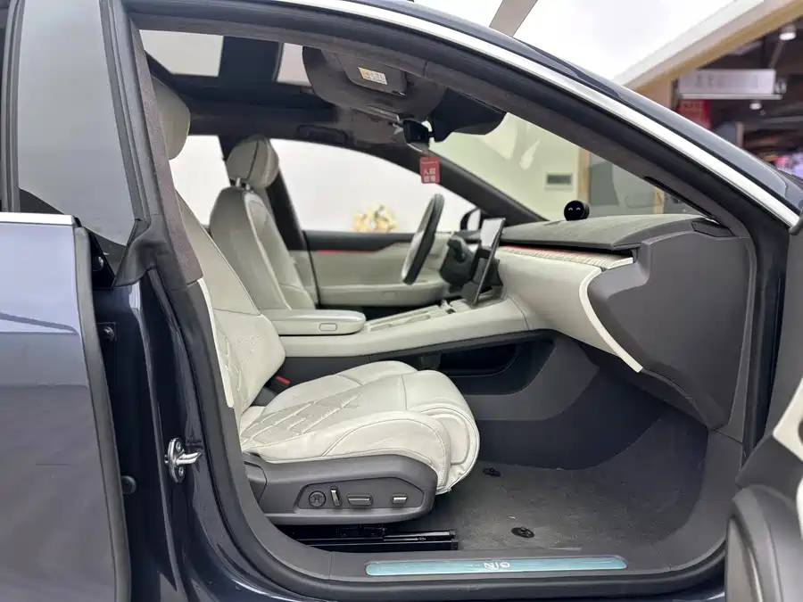 900x675_0_q87_c42_autohomecar__ChxpVWlLTECAMO1EAAcuhF0RStA473.jpg.webp Used NIO ET7 2022 model 100kWh first edition