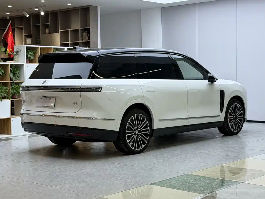 900x675_0_q87_c42_autohomecar__ChxpVWlLW12ANZWkAAfoFANbDXg721.jpg.webp Used NIO ES8 2026 Six-seater Executive Signature Edition