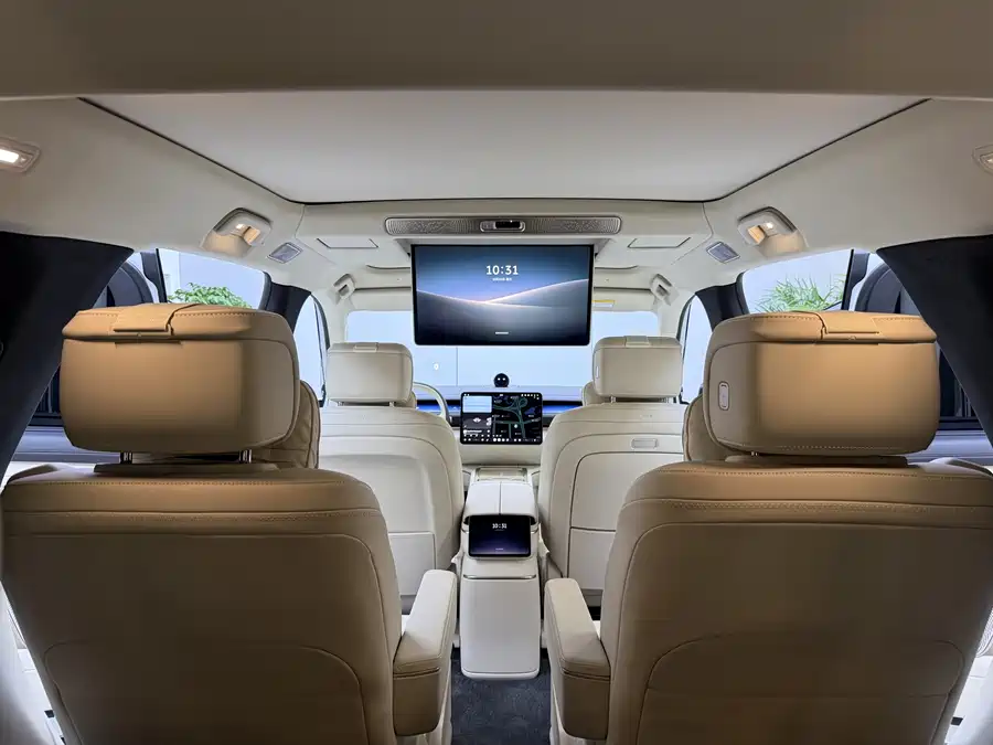 900x675_0_q87_c42_autohomecar__ChxpVWlLW1eAITmRAAYe3Ii5AIg750.jpg.webp Used NIO ES8 2026 Six-seater Executive Signature Edition