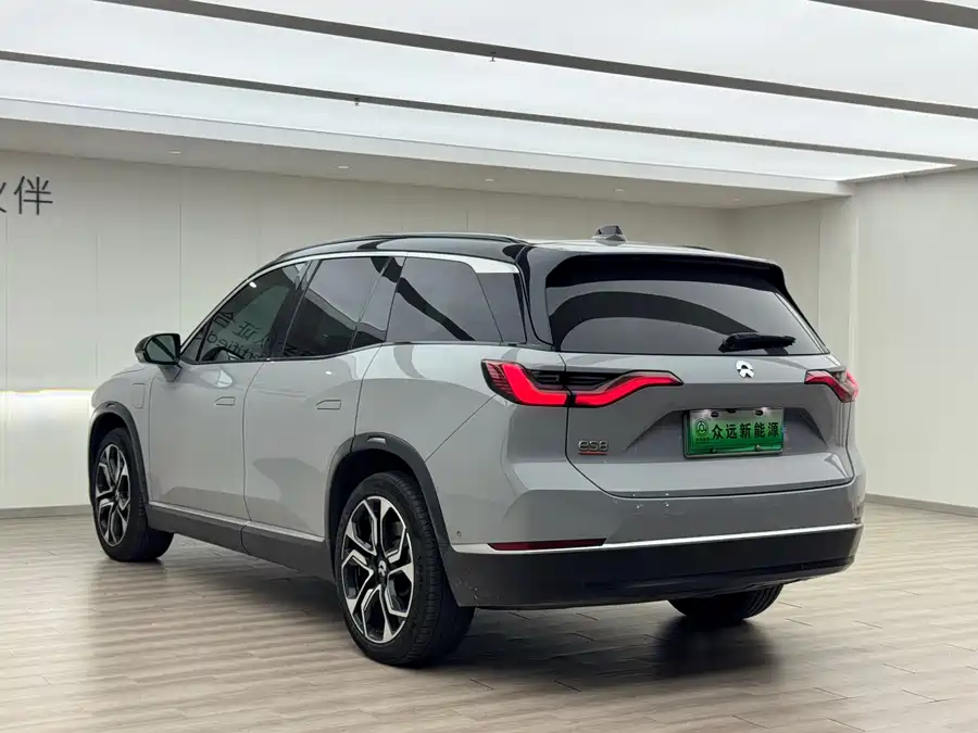 900x675_0_q87_c42_autohomecar__ChxpVWlLbY-ATd_8AAZrwr3_BVo228.jpg.webp Used NIO ES8 2022 model 100kWh signature version six seats