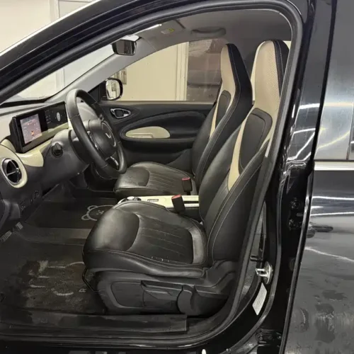 900x675_0_q87_c42_autohomecar__ChxpVWlLhBCAVOAsAAjnsOFkeLI444.jpg.webp Used Wuling Bingo 2023 model 333km Yuexiang model