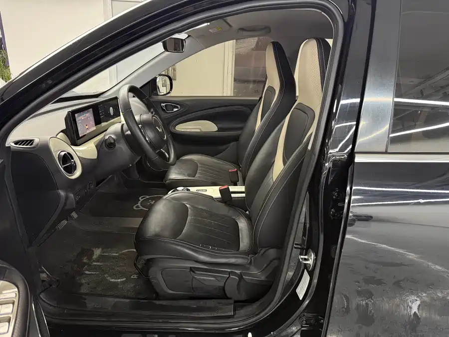 900x675_0_q87_c42_autohomecar__ChxpVWlLhBCAVOAsAAjnsOFkeLI444.jpg.webp Used Wuling Bingo 2023 model 333km Yuexiang model