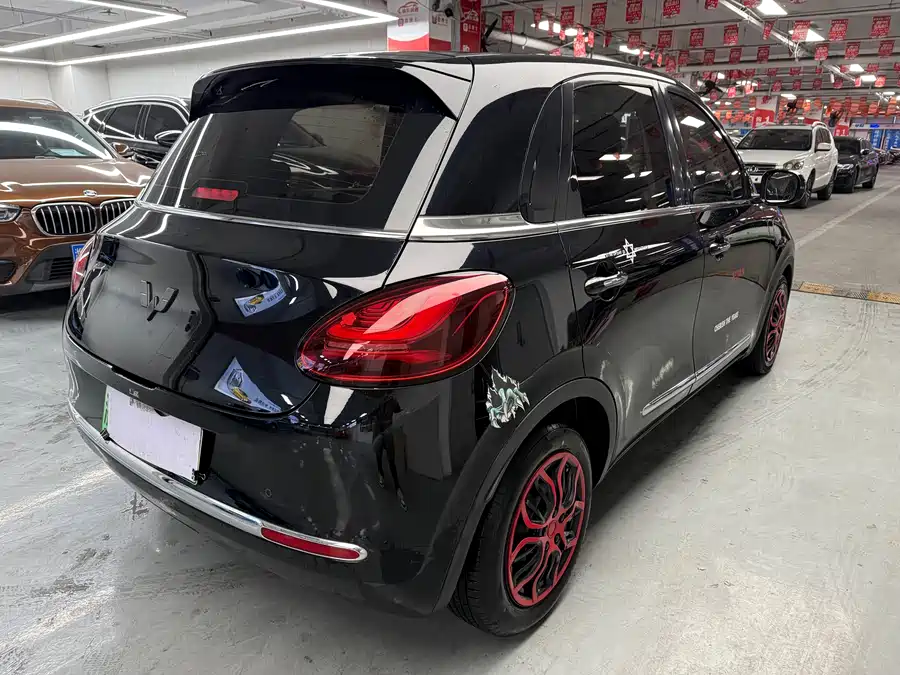 900x675_0_q87_c42_autohomecar__ChxpVWlLhBOALT12AAsDCRprWIw853.jpg.webp Used Wuling Bingo 2023 model 333km Yuexiang model