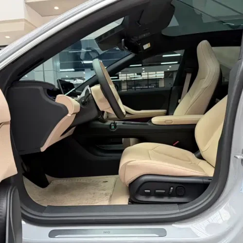 900x675_0_q87_c42_autohomecar__ChxpVWlM6oSAfNA9AAba4eEEkSw465.jpg.webp Used NIO ET5T 2024 model 75kWh Touring