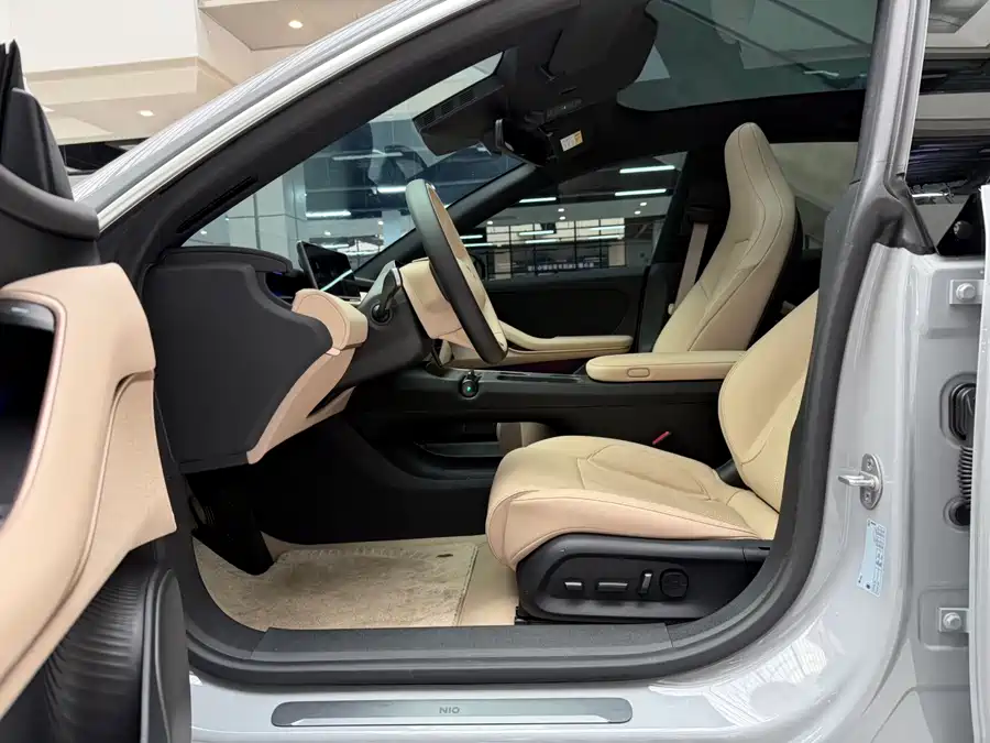 900x675_0_q87_c42_autohomecar__ChxpVWlM6oSAfNA9AAba4eEEkSw465.jpg.webp Used NIO ET5T 2024 model 75kWh Touring