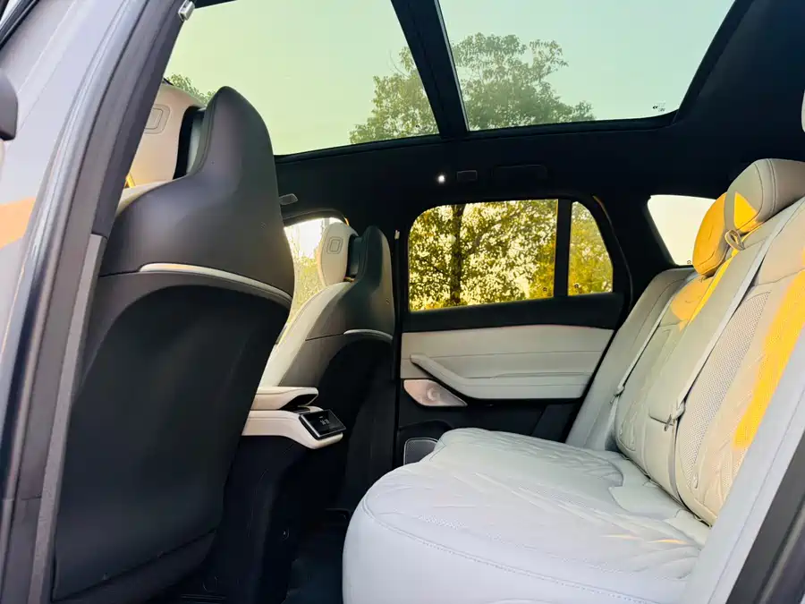 Used NIO ES6 2025 model 75kWh