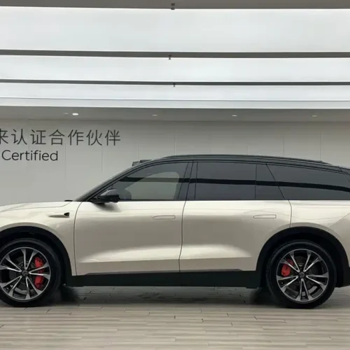 900x675_0_q87_c42_autohomecar__ChxpVWlMutuAH2aoAAXLVeVfn_k136.jpg.webp Used NIO ES8 2023 100kWh Executive Edition