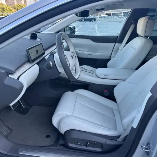 900x675_0_q87_c42_autohomecar__ChxpVWlN-EWAf6wAAAgytDh0dqI554.jpg.webp Used NIO ET7 2024 75kWh Executive Edition