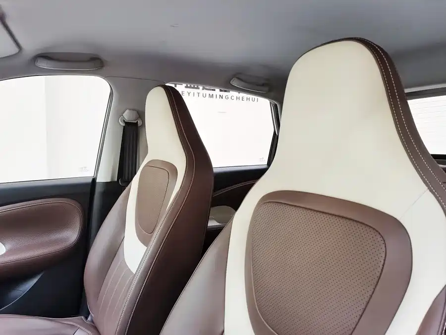 900x675_0_q87_c42_autohomecar__ChxpVWlN9wqAPBS-AAaD5xKVpfw775.jpg.webp Used Wuling Bingo 2023 model 410km Lingxi exclusive model