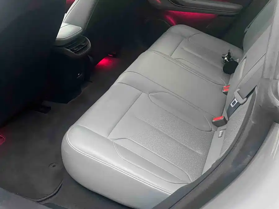 900x675_0_q87_c42_autohomecar__ChxpVWlNA2eAULBBAAa2XEj_fyk437.jpg.webp Used NIO ET5T 2023 75kWh Touring