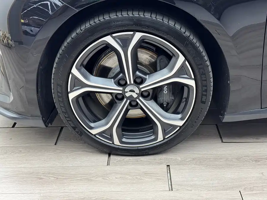 900x675_0_q87_c42_autohomecar__ChxpVWlN_NaAGTQ_AAq8oxWf2y4284.jpg.webp Used NIO ET5T 2024 model 75kWh Touring