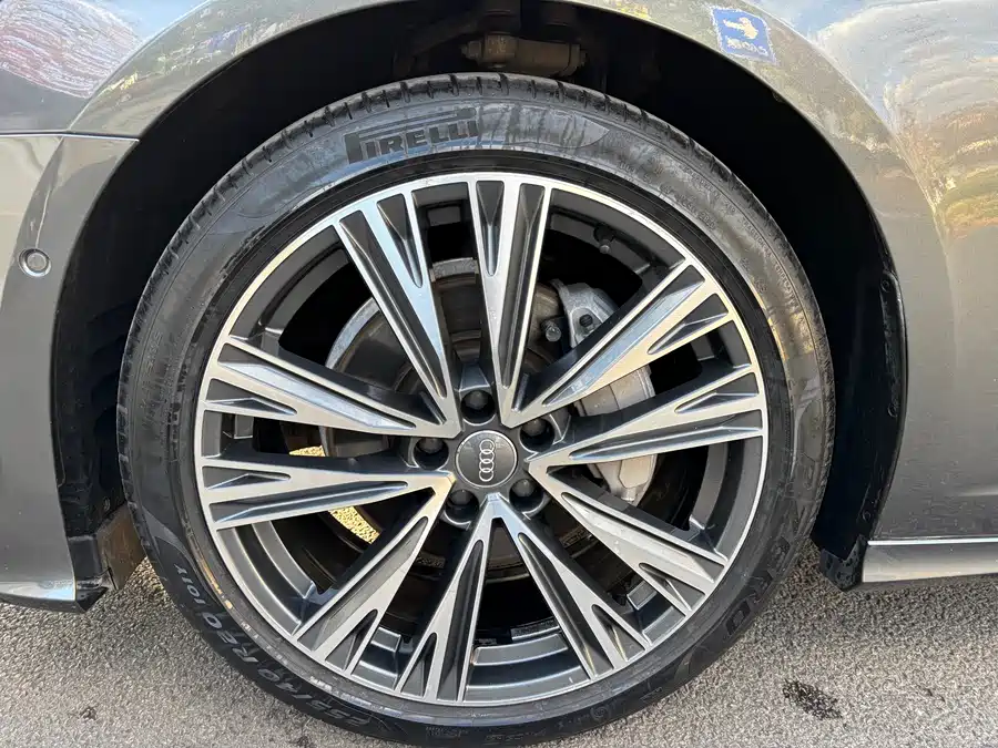 900x675_0_q87_c42_autohomecar__ChxpVWlOV52AA61zAA03eZ2Nr04994.jpg.webp Used Audi A6L 2020 45 TFSI quattro exclusive dynamic model