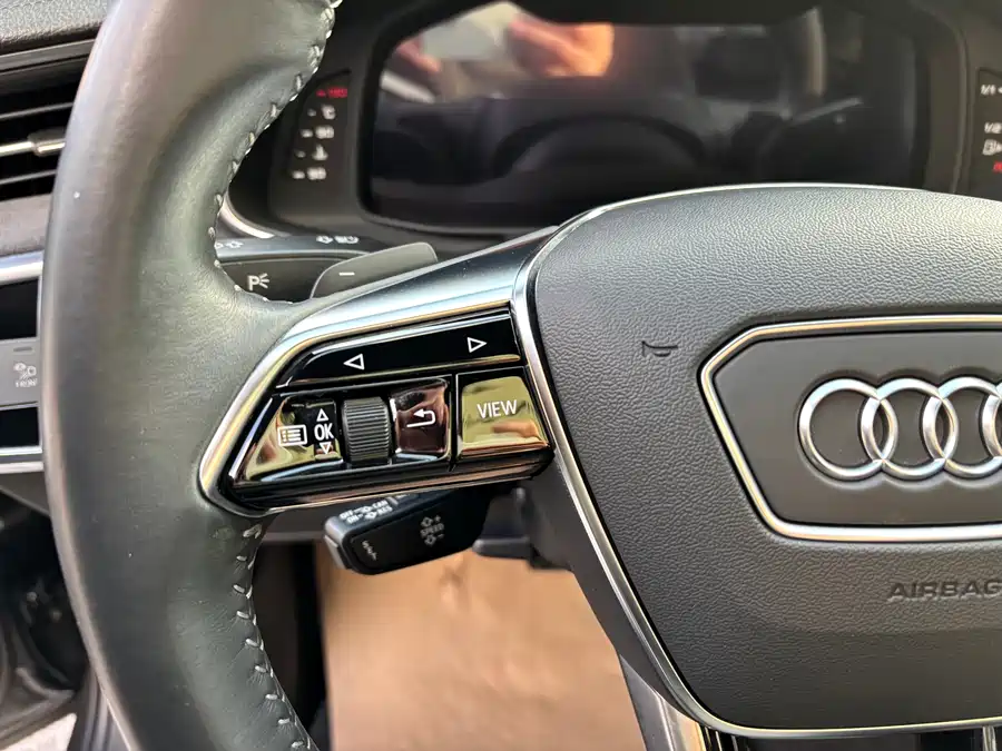 900x675_0_q87_c42_autohomecar__ChxpVWlOV5OAWv7oAAhJiHRuw1M166.jpg.webp Used Audi A6L 2020 45 TFSI quattro exclusive dynamic model