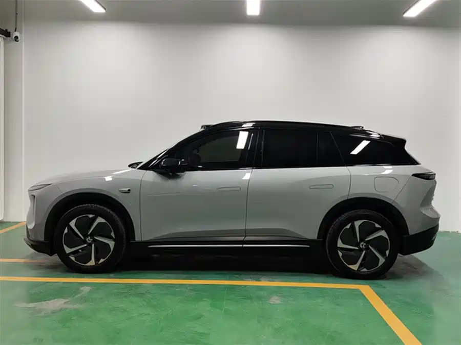 Used NIO ES6 2024 model 75kWh