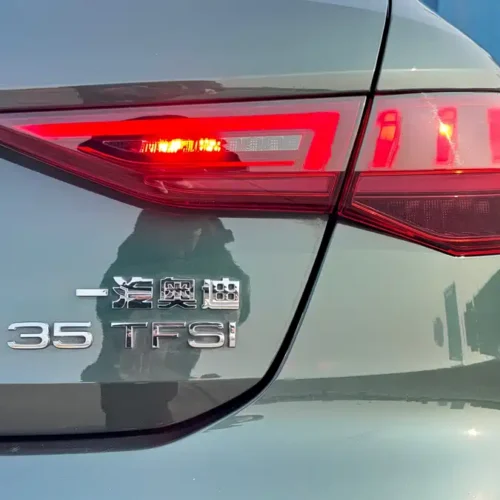 900x675_0_q87_c42_autohomecar__ChxpVWlQnKiAKkfPAAe55SvPvKU936.jpg.webp Used Audi A3 2022 Sportback 35 TFSI stylish and sporty