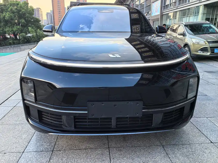 900x675_0_q87_c42_autohomecar__ChxpVmi47EaAPzyYAA0Ocyw_SG8848.jpg.webp Used Li Auto L9 2024 Pro