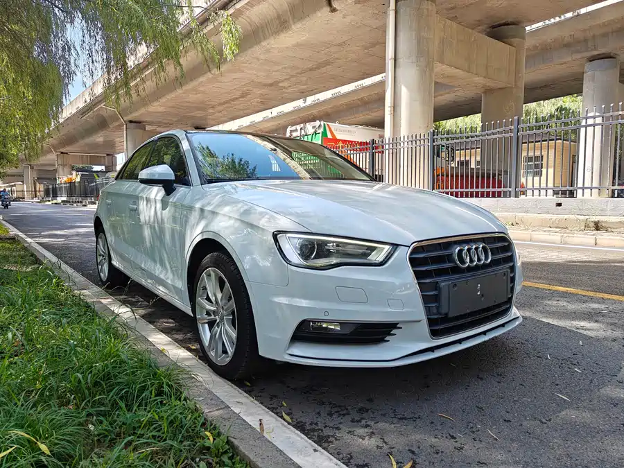 Used Audi A3 2015 Limousine 35 TFSI Million Commemorative Comfort Model