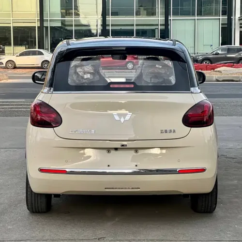 900x675_0_q87_c42_autohomecar__ChxpVmiouHOAJJoIAAtSluIqpg4530.jpg.webp Used Wuling Bingo 2025 model 333km Yuexiang model