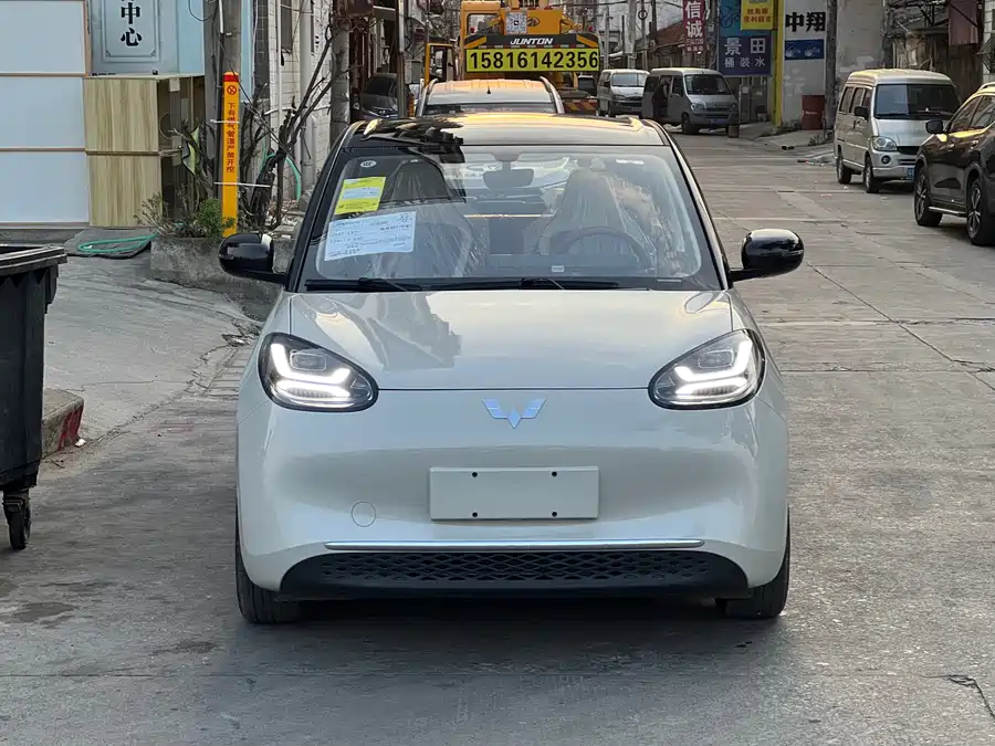 900x675_0_q87_c42_autohomecar__ChxpVmiqc_GADiDqAAr6m_Wygcg621.jpg.webp Used Wuling Bingo 2025 model 333km Yuexiang model