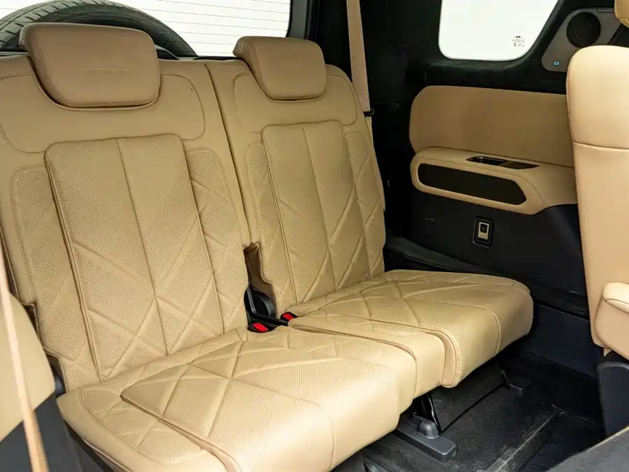 Used BYD Leopard 8 2025 Zhiyong flagship version 6 seats