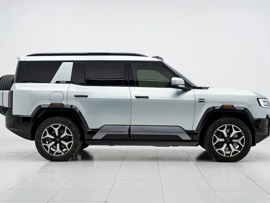 Used BYD Leopard 8 2025 Zhiyong flagship version 6 seats