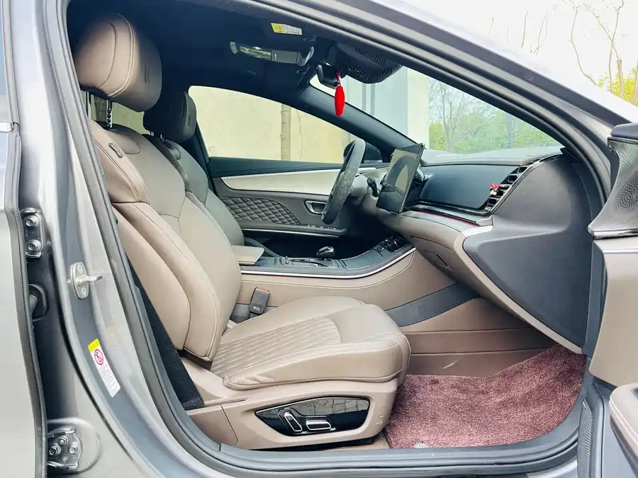 Used BYD Han 2023 DM-i Champion Edition 121KM Honor Type