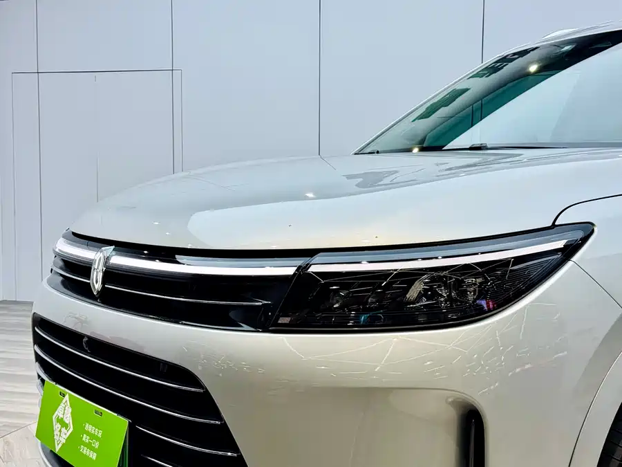 900x675_0_q87_c42_autohomecar__ChxpVmjY-FaAc1AKAAb2WJwMkvI595.jpg.webp Used HUAWEI AITO M7 2024 1.5T rear drive Plus version 5 seats